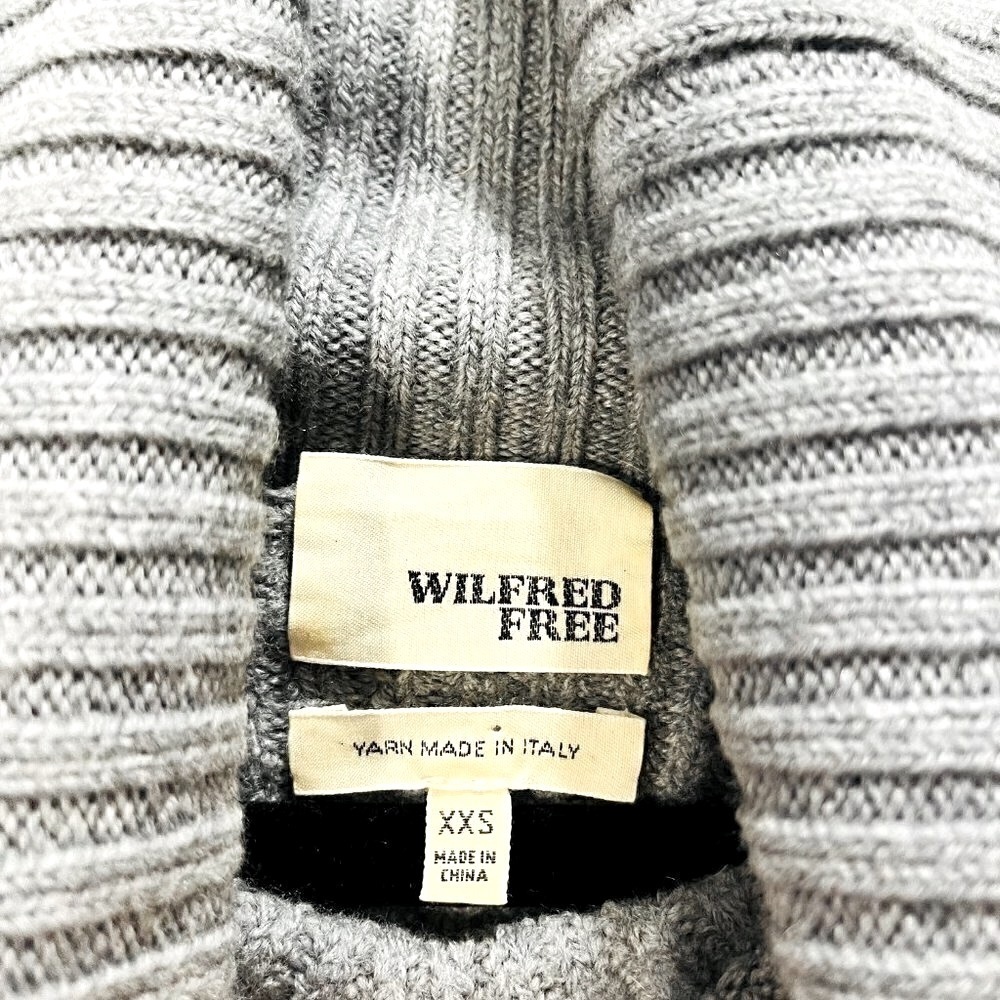 Aritzia Wilfred Free 100% Italian Wool Ribbed Hi Lo Cropped Turtleneck Sweater - Picture 7 of 9